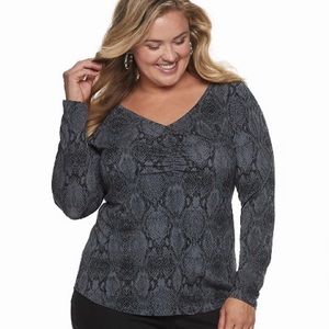 EVRI Shirred Black Gray Snake Blouse 4X Top NWT 🖤